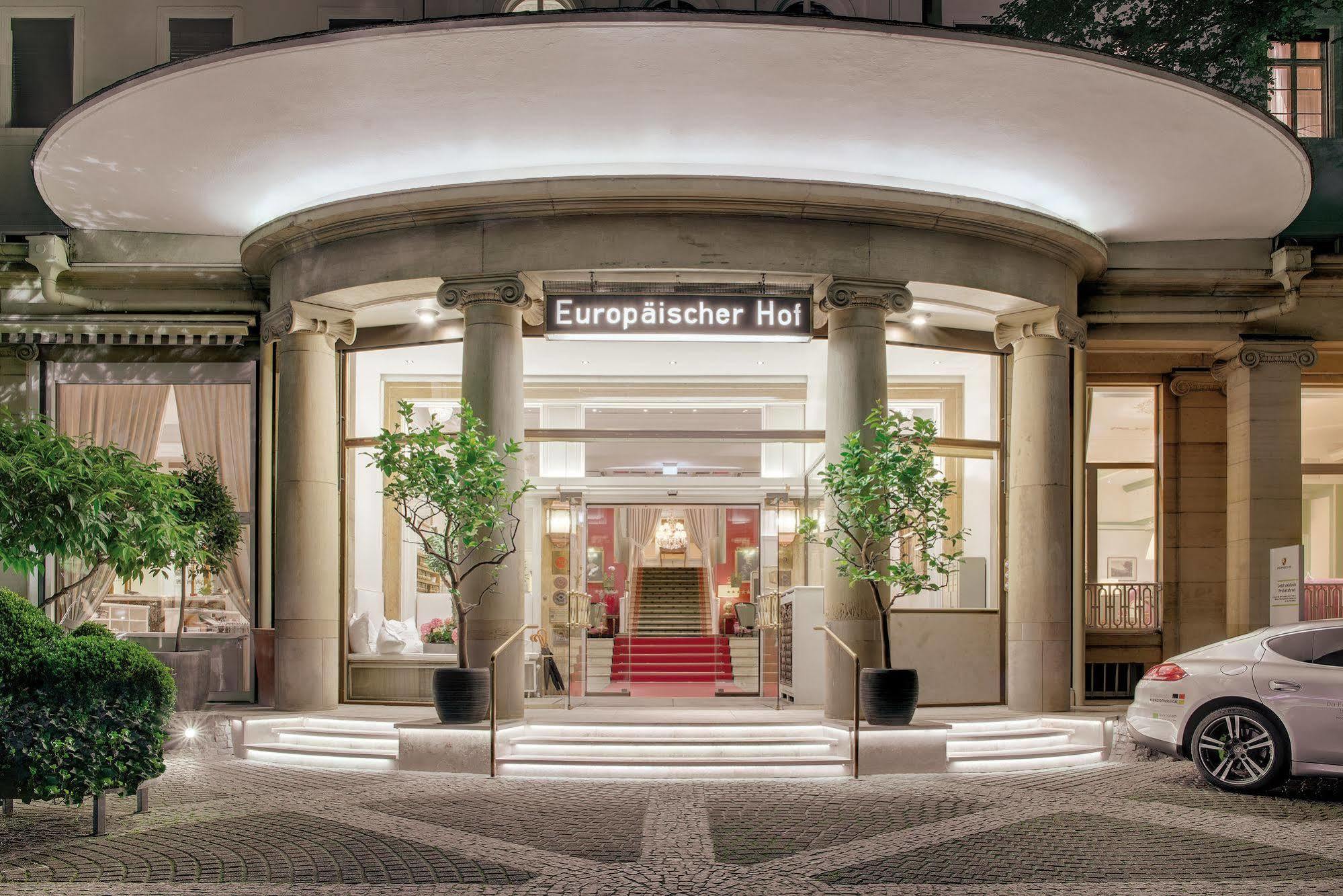 Hotel Europaeischer Hof Heidelberg, Bestes Hotel Deutschlands In Historischer Architektur Екстериор снимка The hotel's entrance